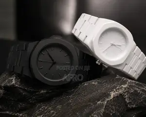 Luxury Minimalist Quartz Wrist Watch – Black White (Unisex)
