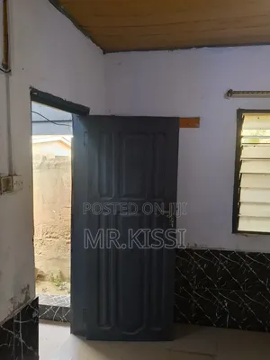 Mini Flat in Sr/C, Gomoa East for rent