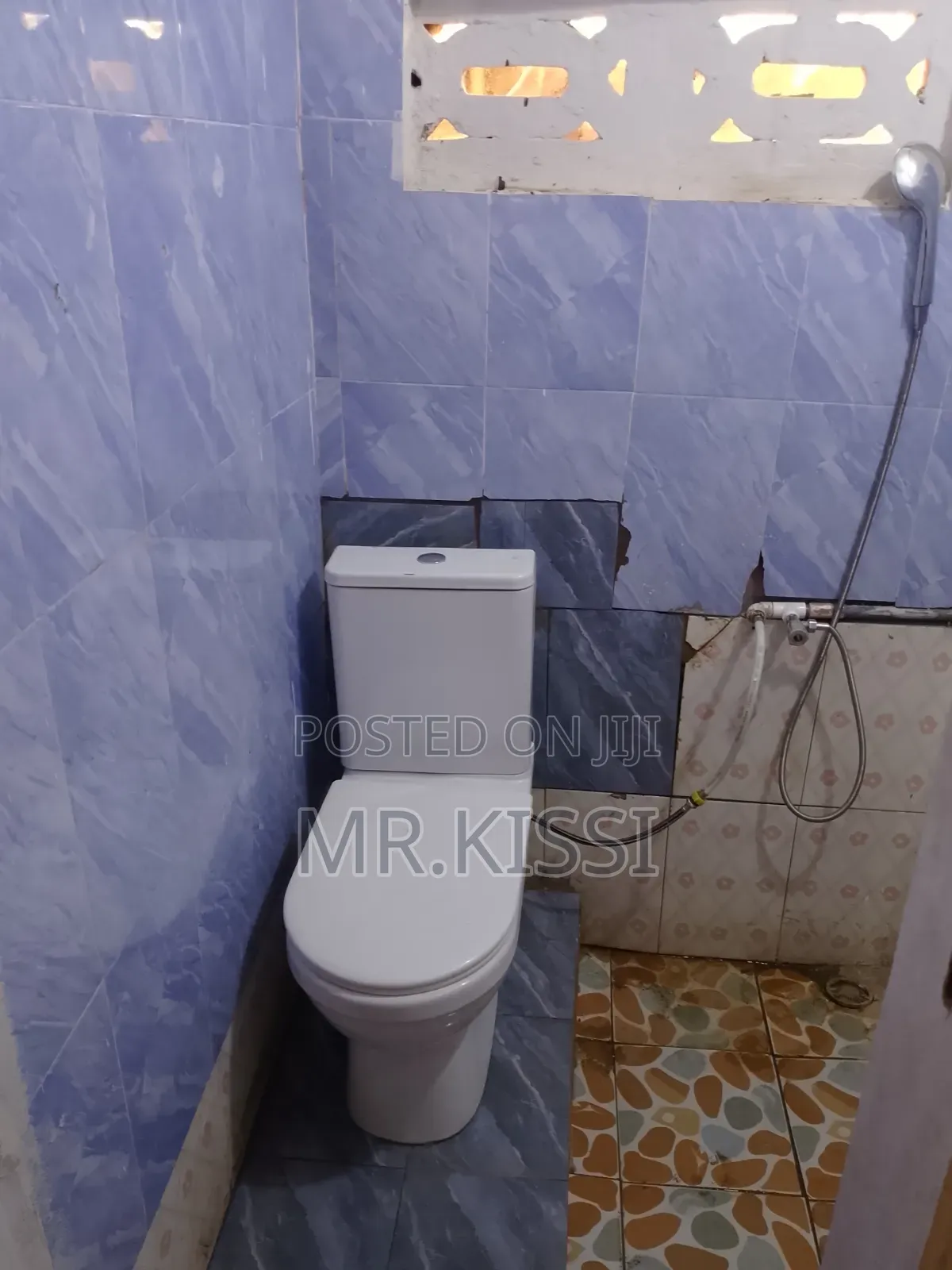 Mini Flat in Sr/C, Gomoa East for rent