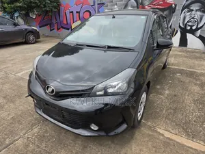 Toyota Vitz 2016 Black