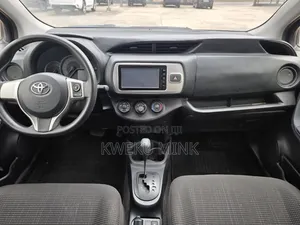 Toyota Vitz 2016 Black