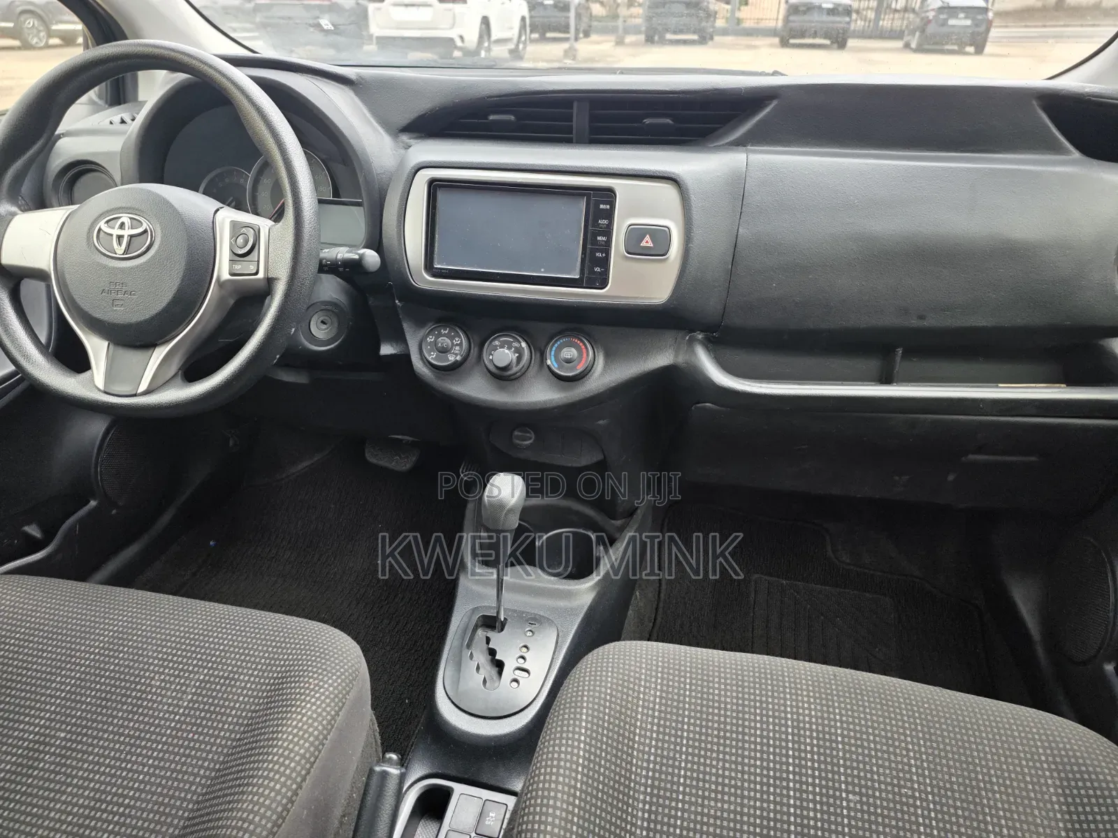 Toyota Vitz 2016 Black