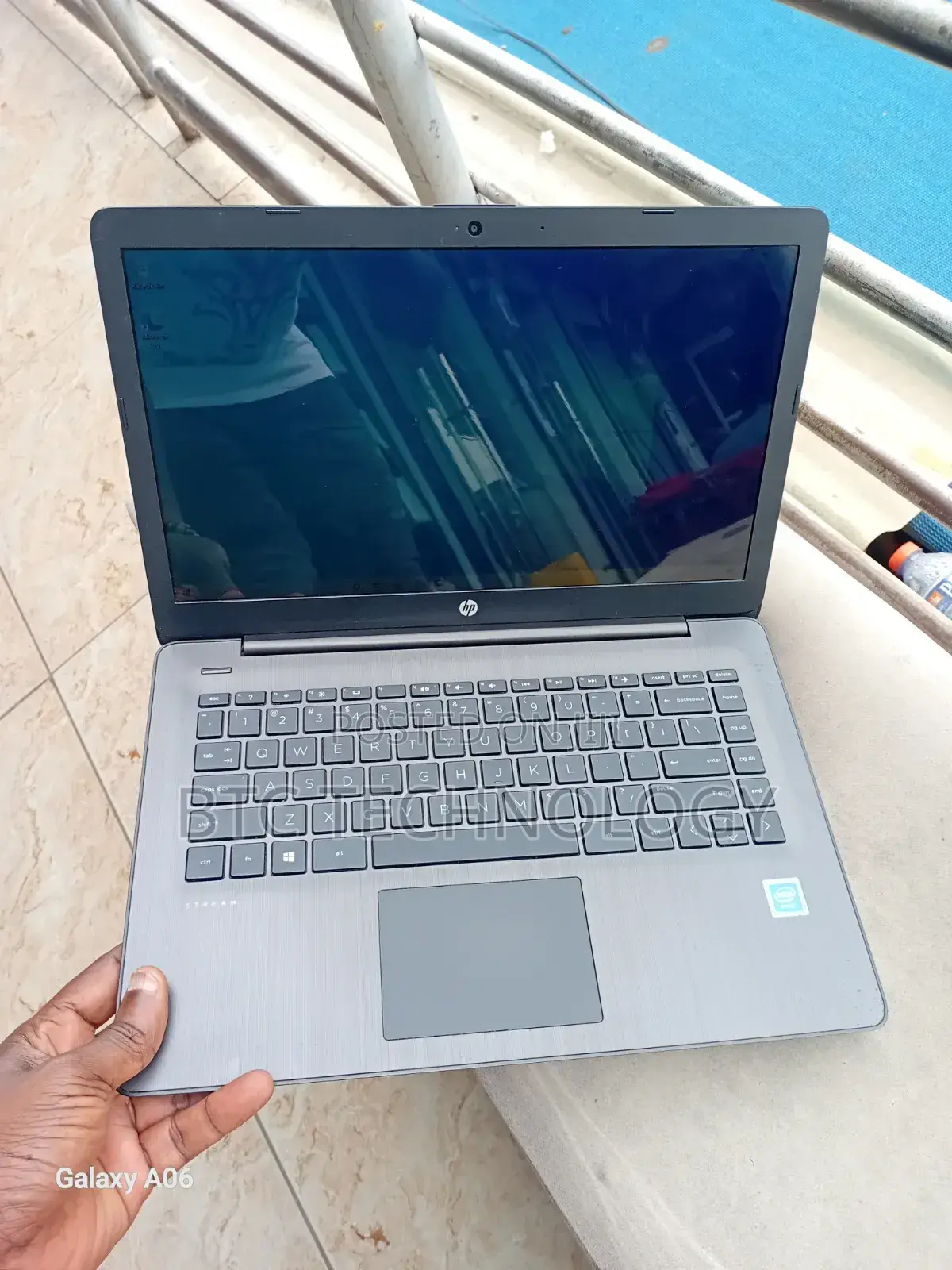 Laptop HP Stream 14 4GB Intel Pentium SSD 32GB