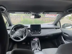 Toyota Corolla SE 2020 White