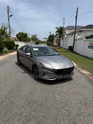 Hyundai Elantra SE 2023 Gray