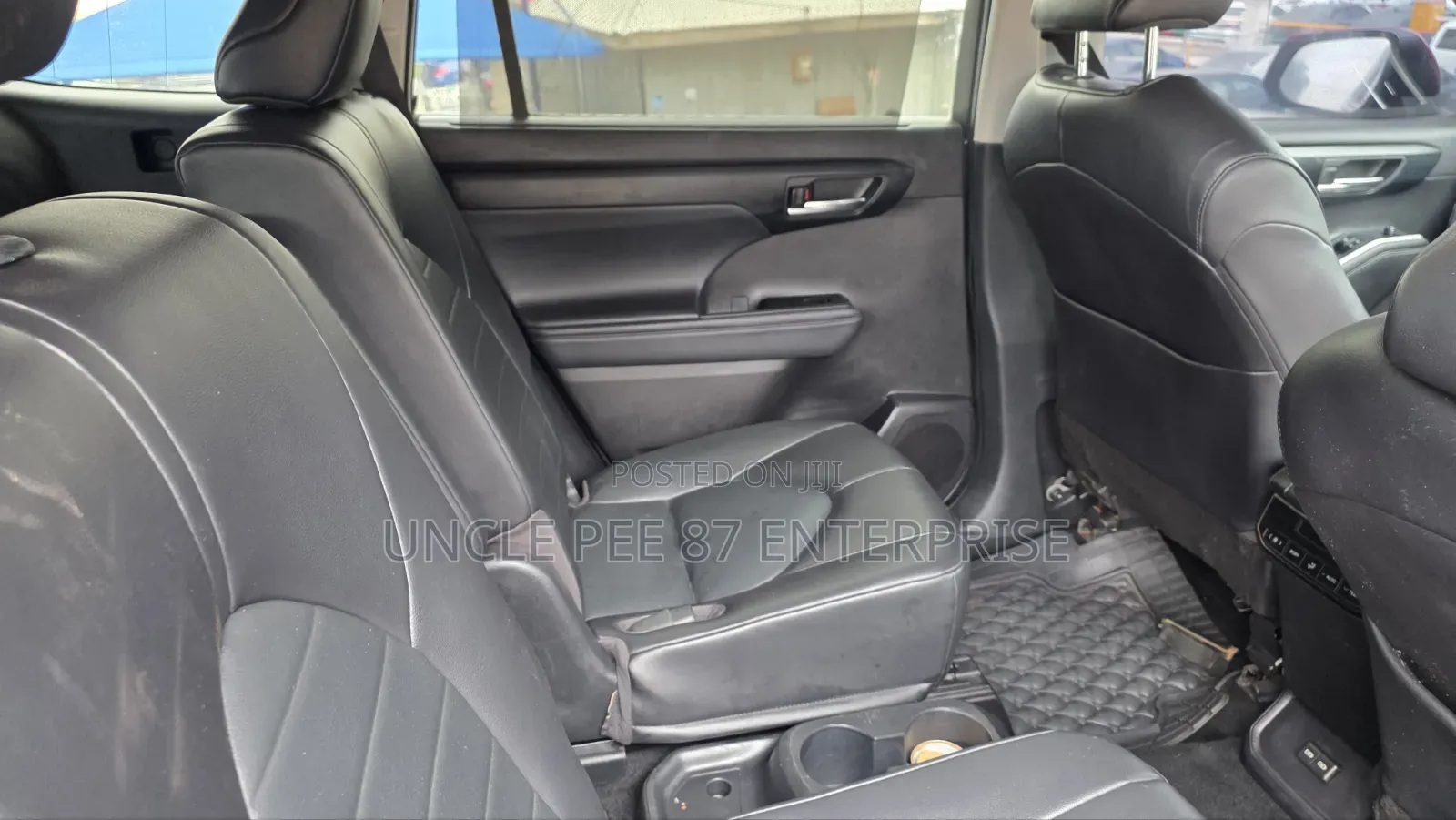 Toyota Highlander 2022 Red