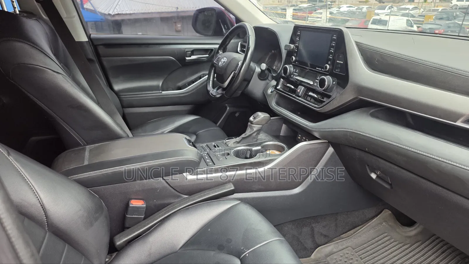 Toyota Highlander 2022 Red