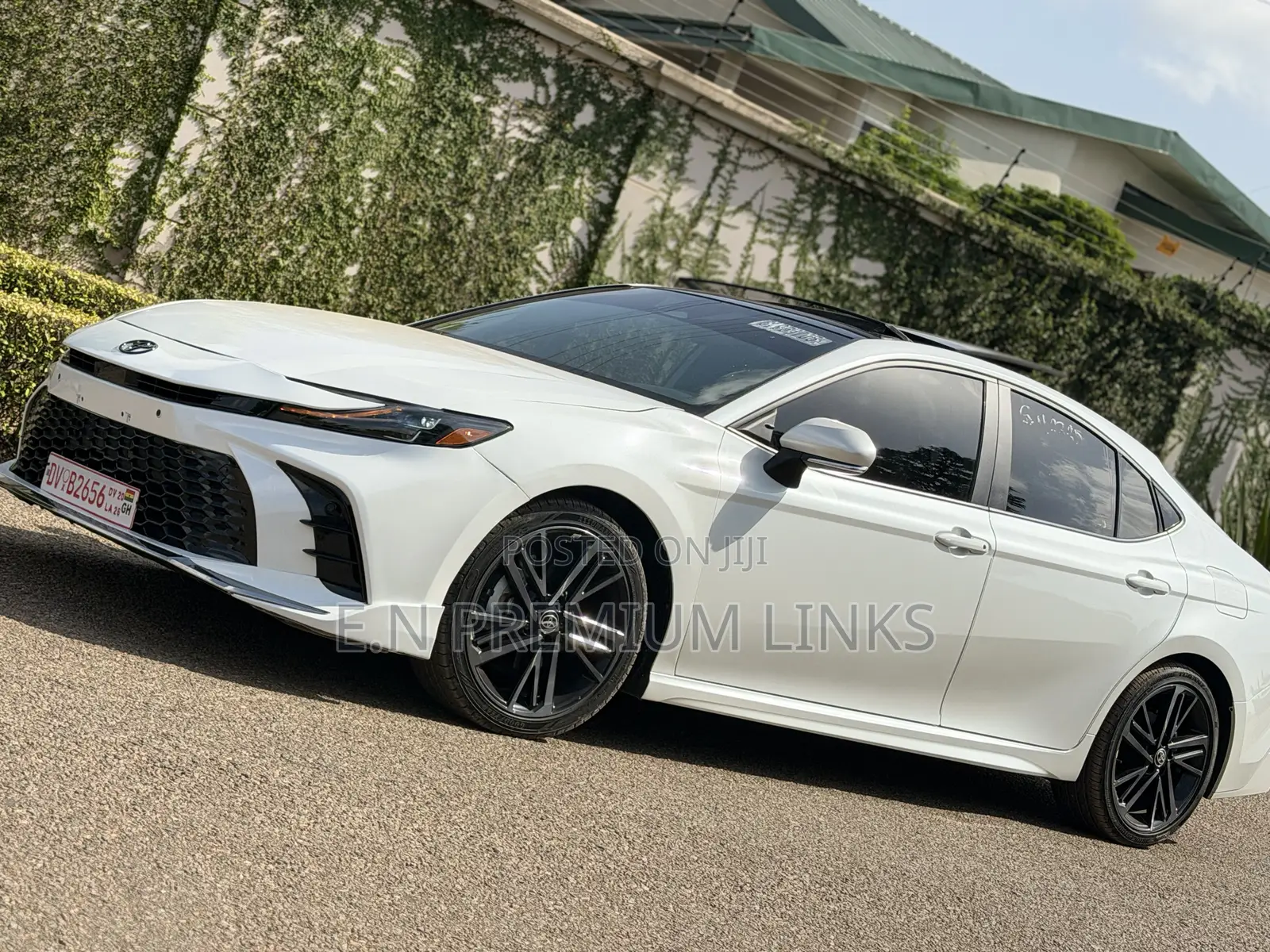 Toyota Camry XSE 2025 White