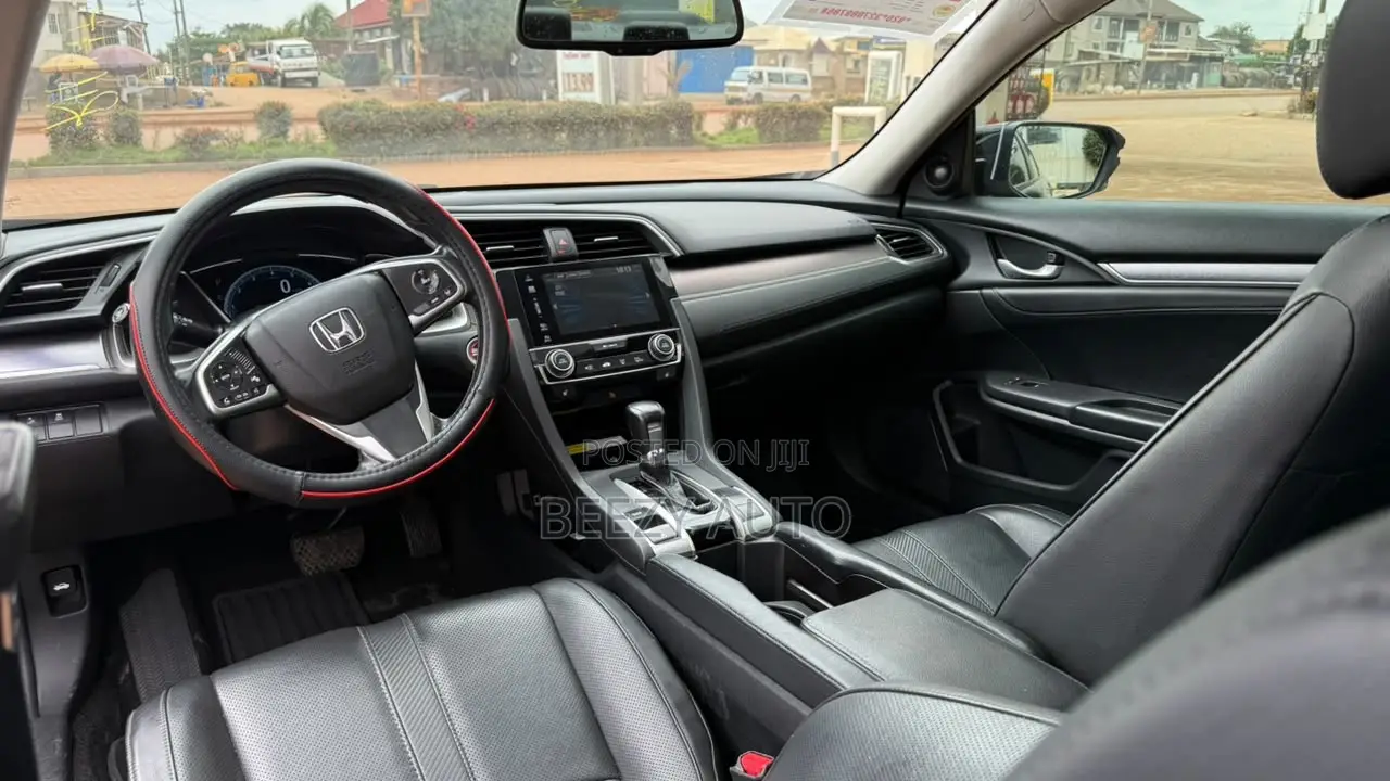 Honda Civic Touring 4dr Sedan (1.5L 4cyl) 2017 Black