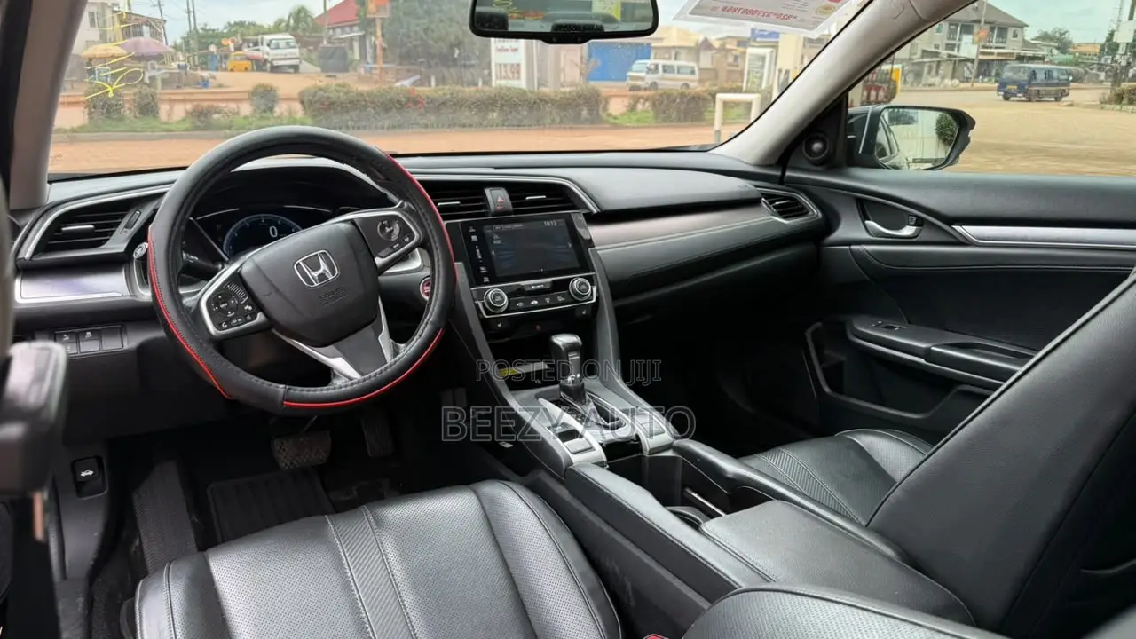 Honda Civic Touring 4dr Sedan (1.5L 4cyl) 2017 Black