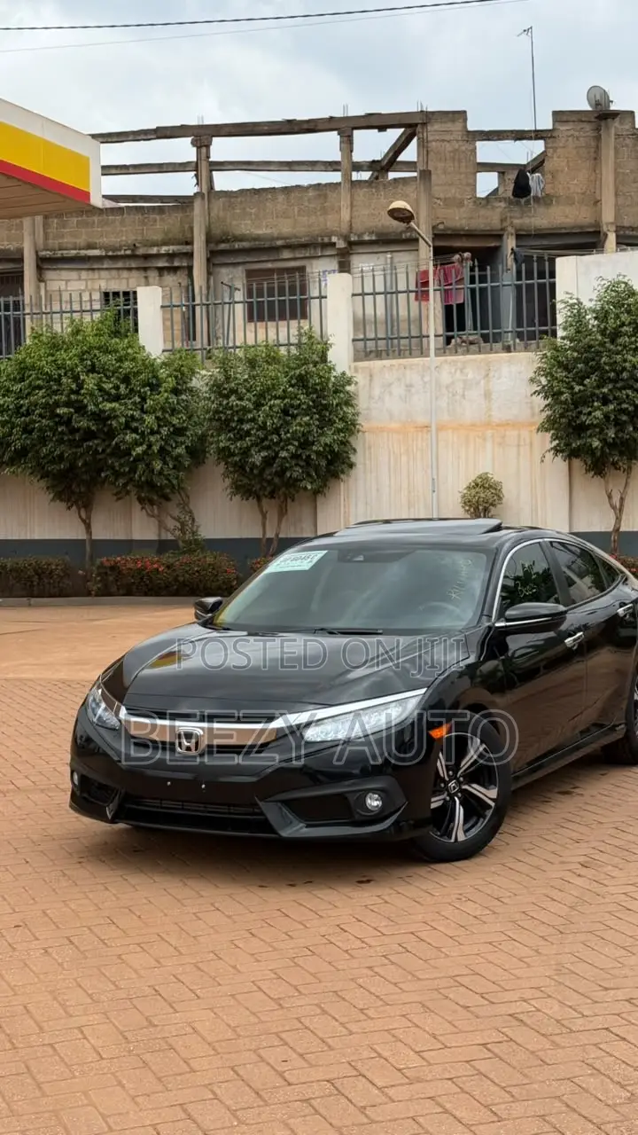 Honda Civic Touring 4dr Sedan (1.5L 4cyl) 2017 Black