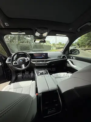 BMW X7 2024