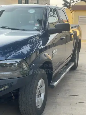 RAM 1500 2019 Blue