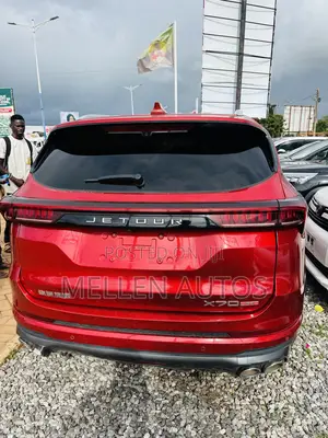 Jetour X70 1.5 7-Seater FWD 2021 Red