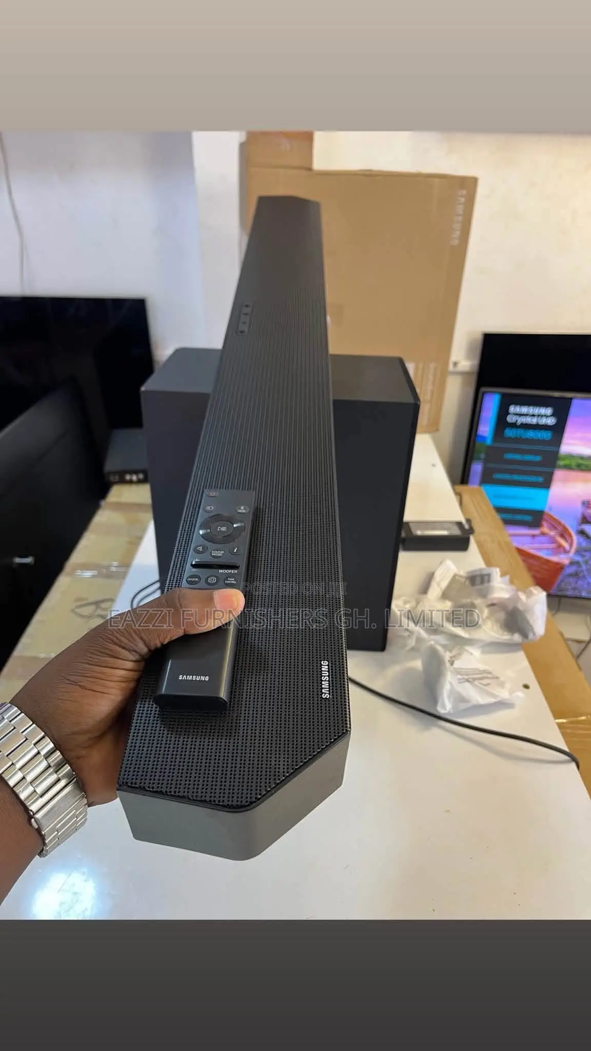The Samsung HW-Q60C 3.1-Ch Soundbar Dolby Atmos Big Deep Bass Acoustic