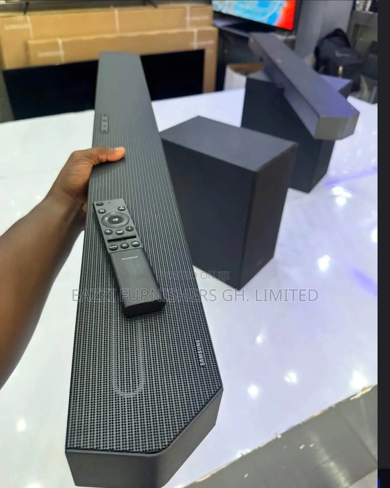 The Samsung HW-Q60C 3.1-Ch Soundbar Dolby Atmos Big Deep Bass Acoustic