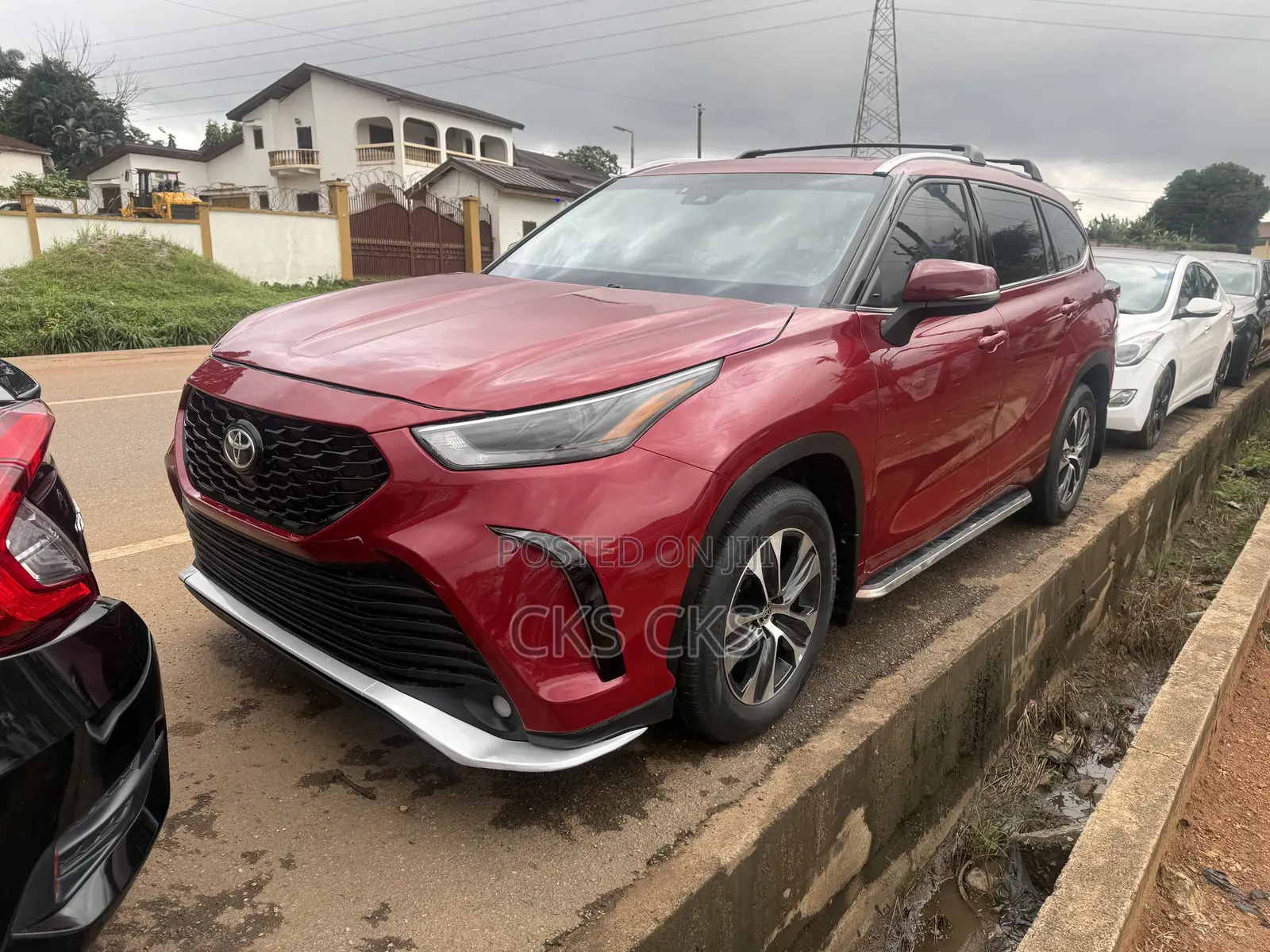 Toyota Highlander 2022 Burgundy
