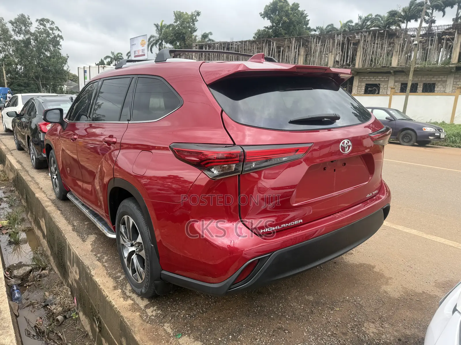 Toyota Highlander 2022 Burgundy