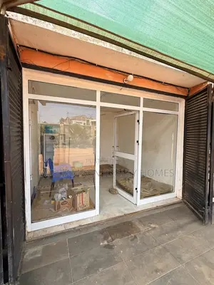 Road Side Shop/Store/Office Space/Showroom/Warehouse for Rent,spintex