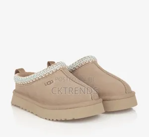 Ugg Half Shoe