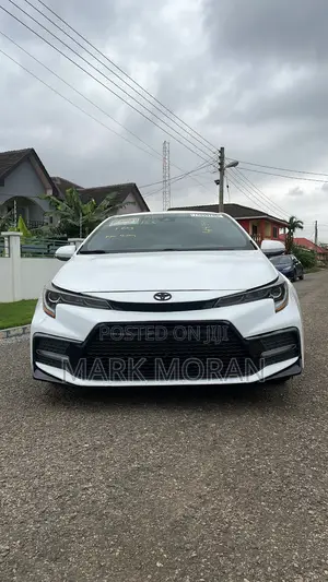 Toyota Corolla SE 2020 White