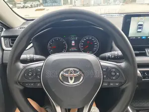 Toyota RAV4 Limited 2025 White
