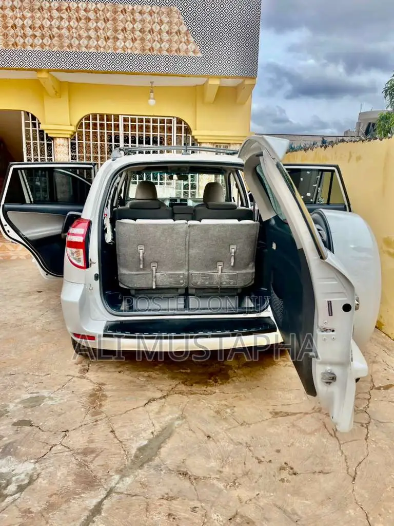 Toyota RAV4 Limited V6 4x4 2008 White