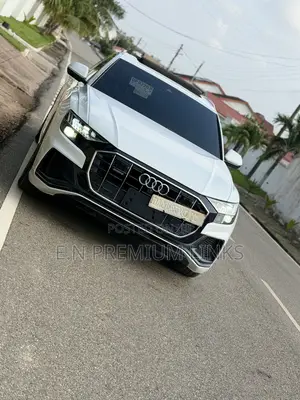 Audi Q8 2021 White