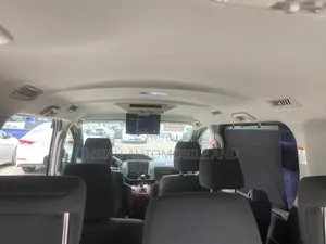 Toyota Voxy 2014 Blue