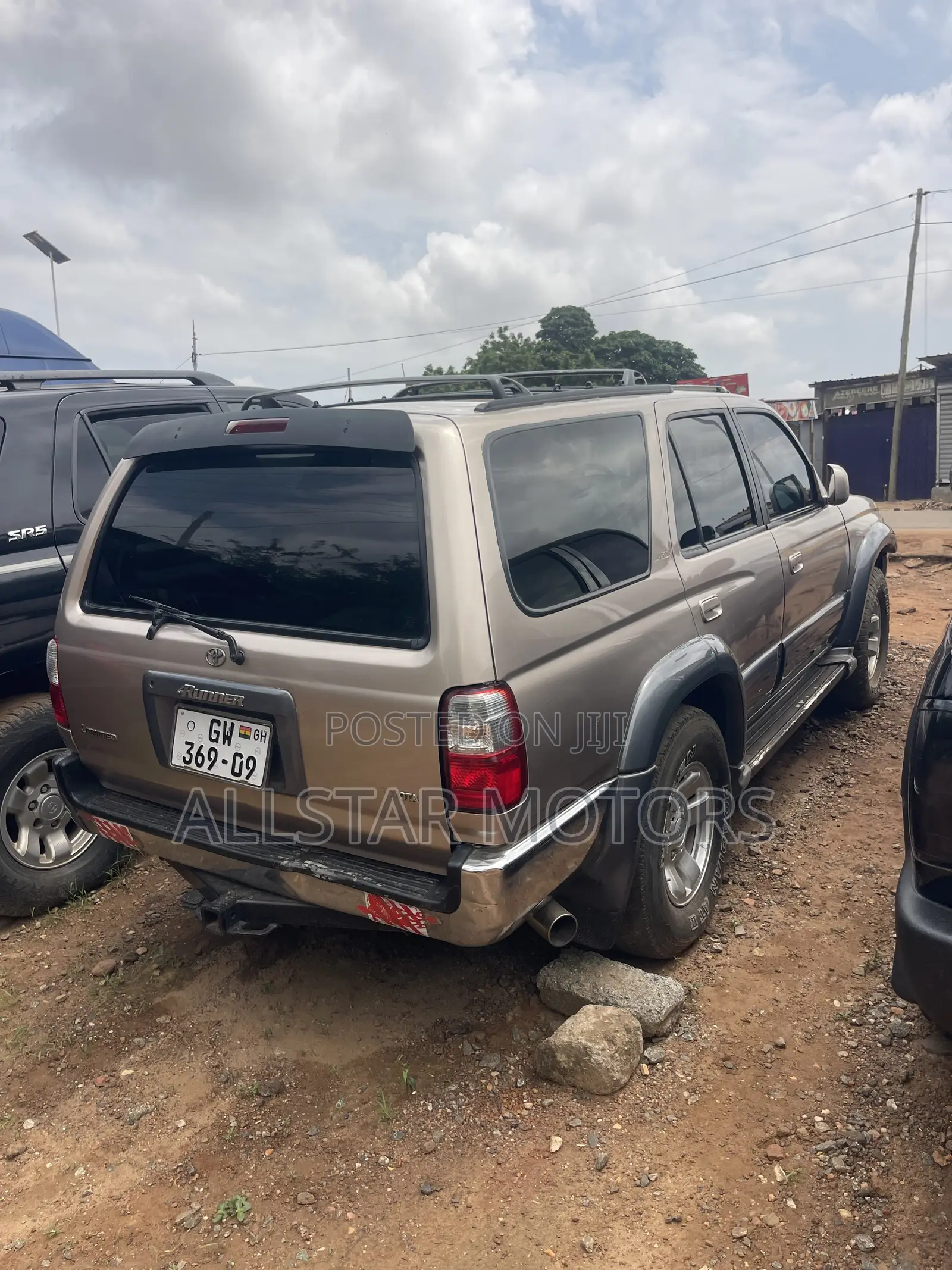 Toyota 4-Runner 2002 Gold