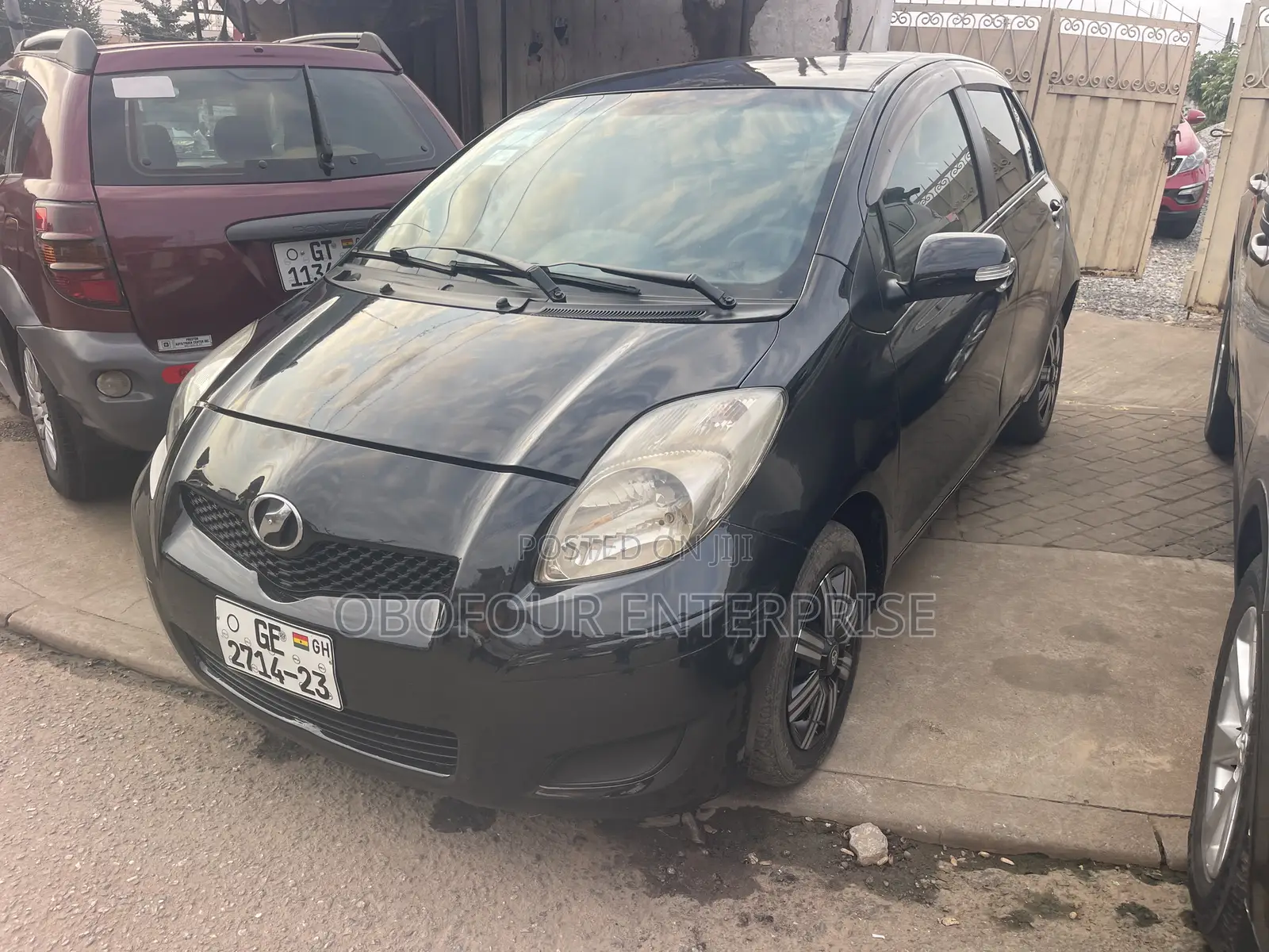 Toyota Vitz 1.3 FWD 5dr 2010 Black