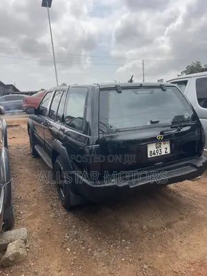 Infiniti QX4 2003 Black