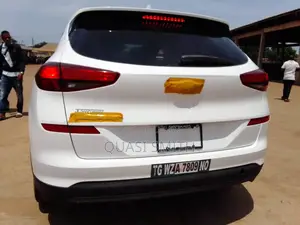 Hyundai Tucson SE FWD 2019 White
