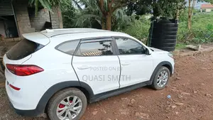 Hyundai Tucson SE FWD 2019 White