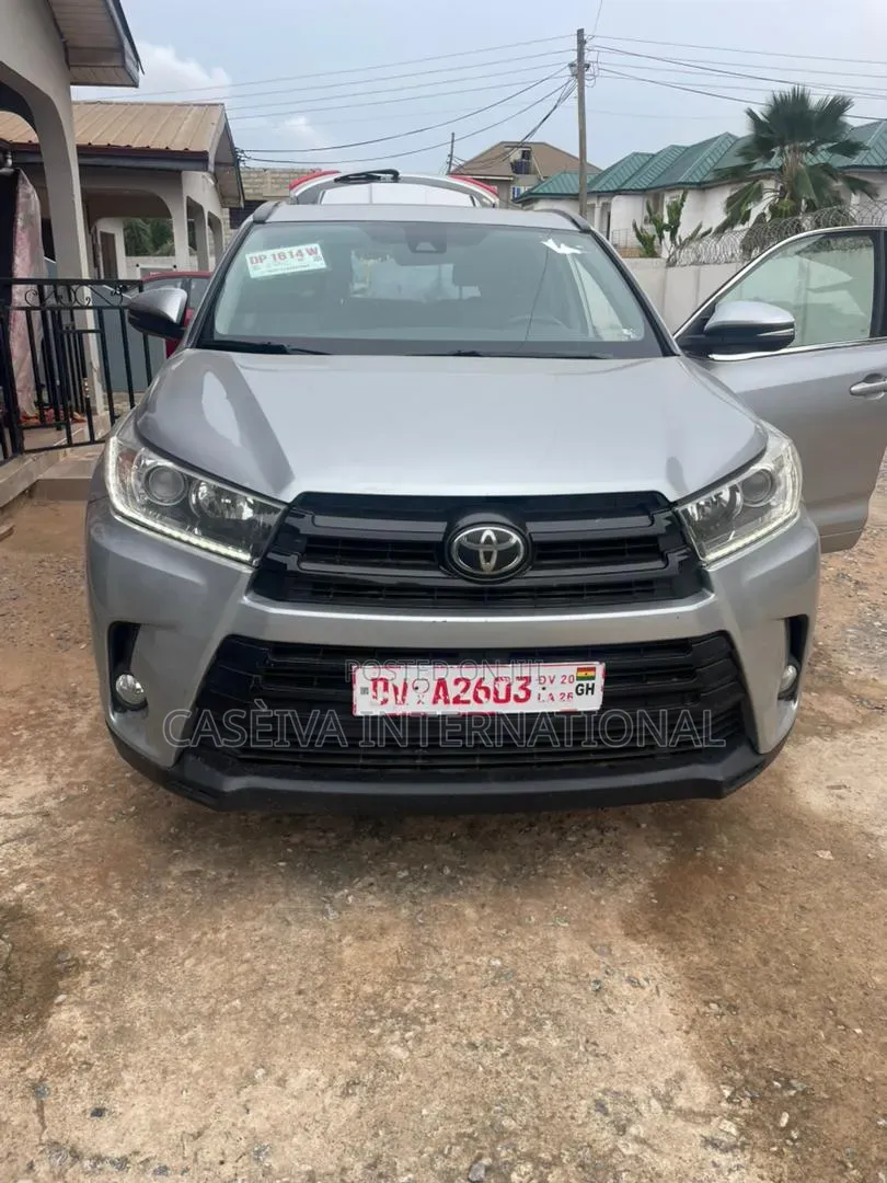 Toyota Highlander 2018 Silver