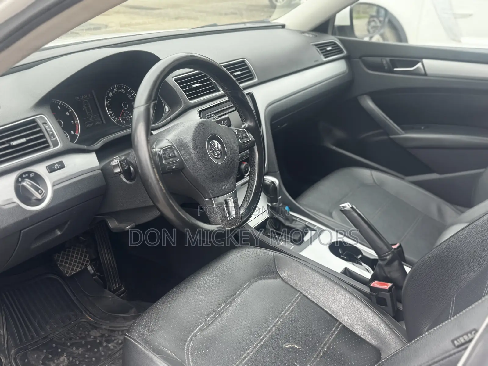 Volkswagen Passat SE 2013 White