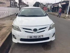 Toyota Corolla S 4dr Sedan (1.8L 4cyl 4A) 2013 White