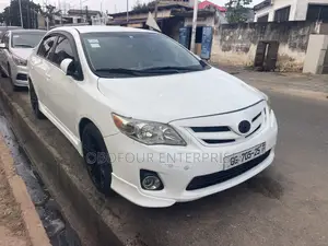 Toyota Corolla S 4dr Sedan (1.8L 4cyl 4A) 2013 White