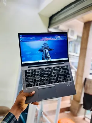 Laptop HP ZBook Firefly 14 G7 16GB Intel Core i5 SSD 512GB