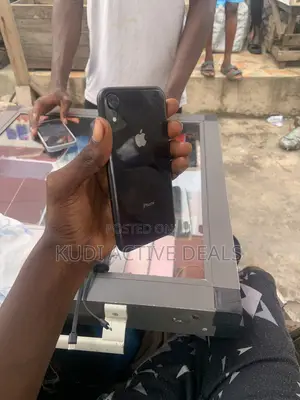 Apple iPhone XR 64 GB Black