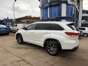 Toyota Highlander 2018 Pearl