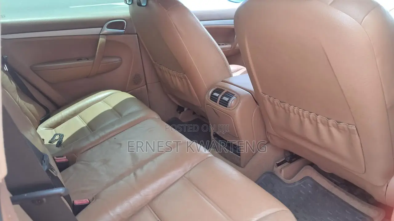 Porsche Cayenne 2010 White