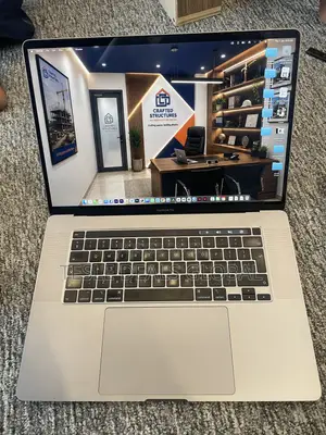 Laptop Apple MacBook Pro 2019 16GB Intel Core i7 SSD 512GB