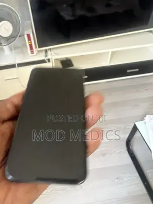 Apple iPhone XR 64 GB Black