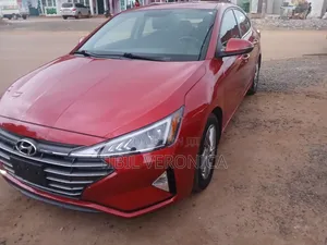 Hyundai Elantra 2022 Red
