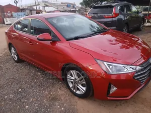 Hyundai Elantra 2022 Red
