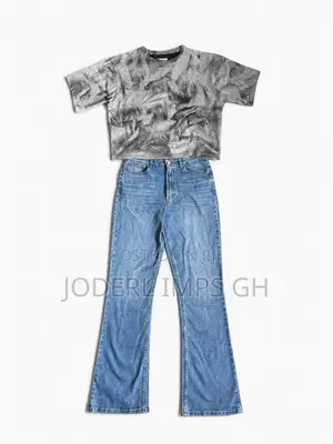 Cropped Top + Flare Jeans
