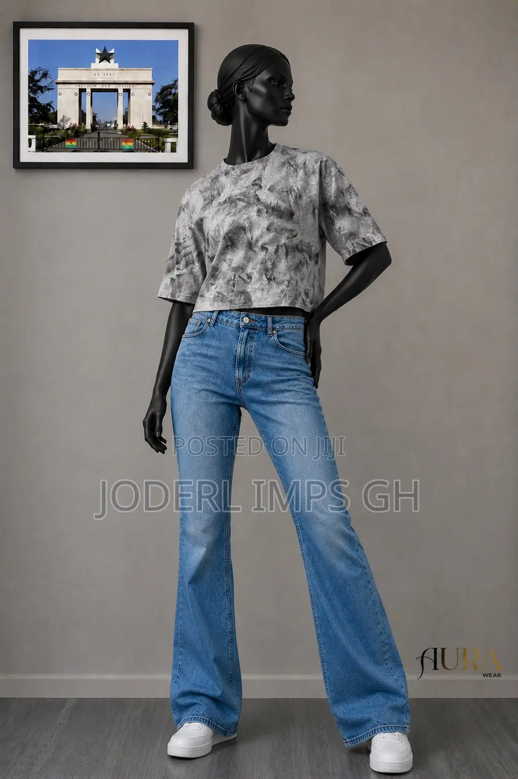Cropped Top + Flare Jeans