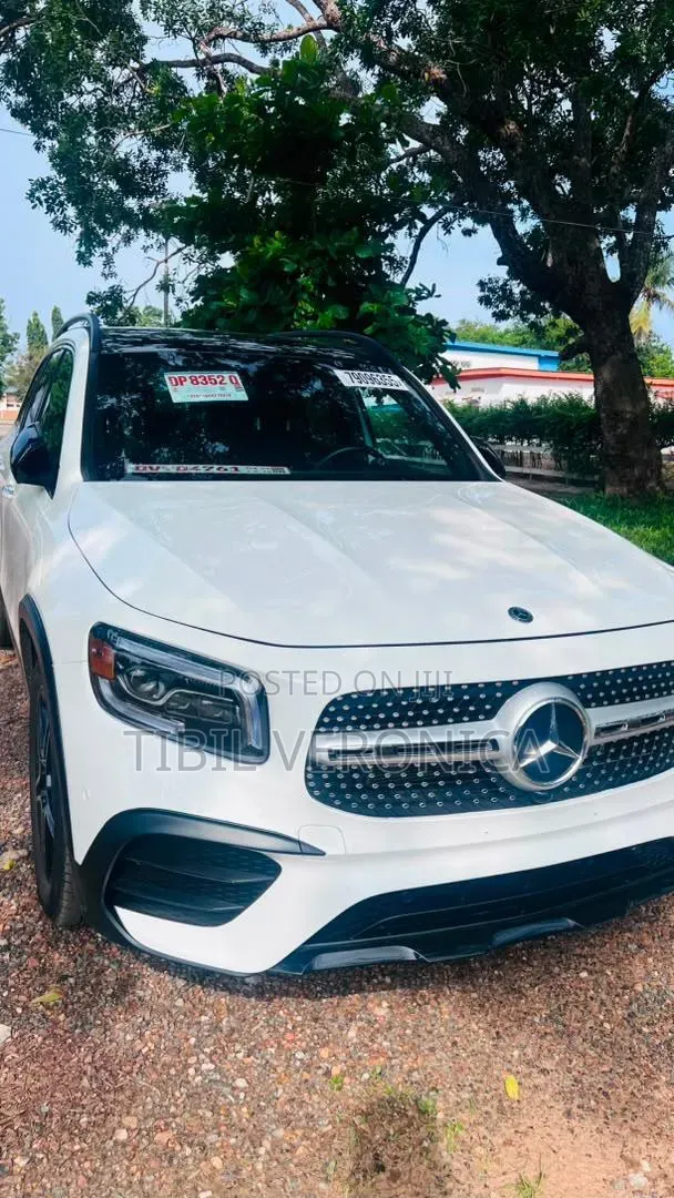 Mercedes-Benz GLB-Class 2021 White