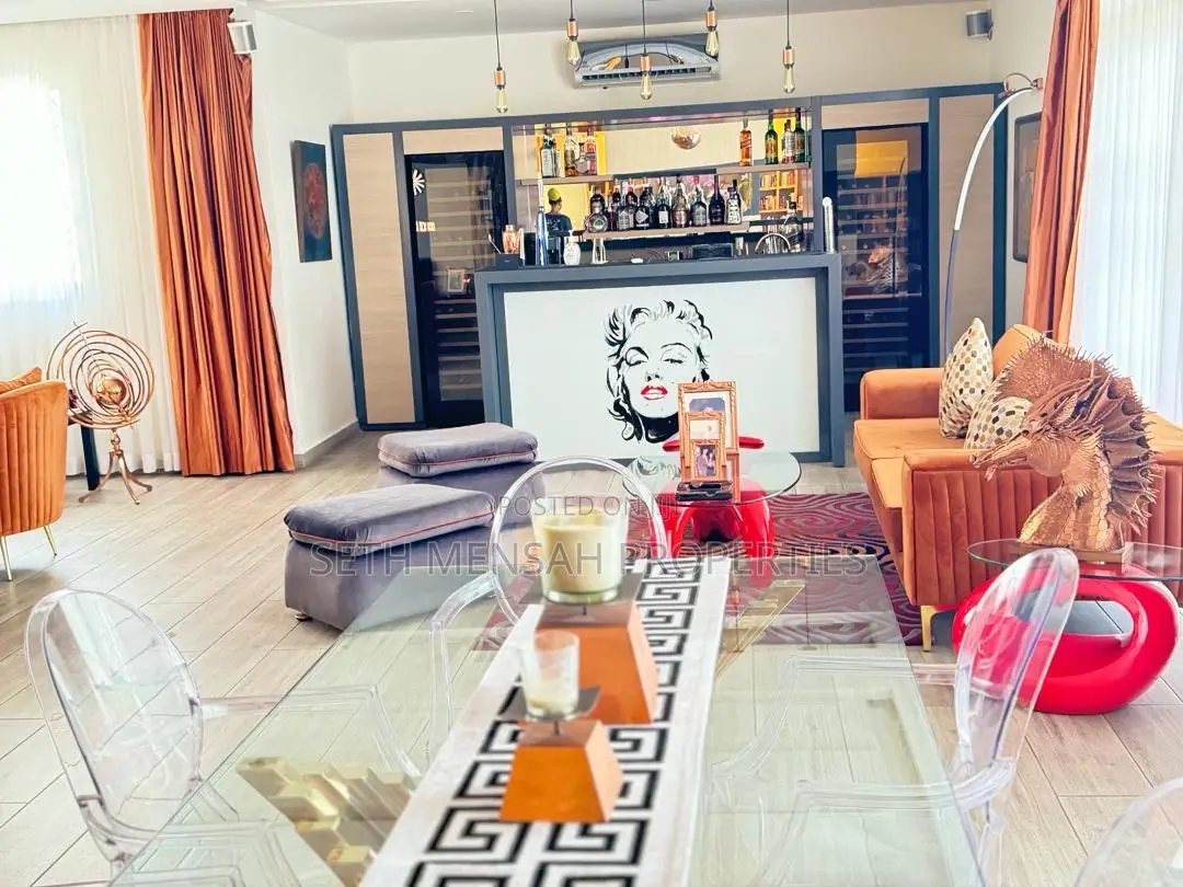 Furnished 6bdrm Mansion in 6 Bedroom House For for rent
